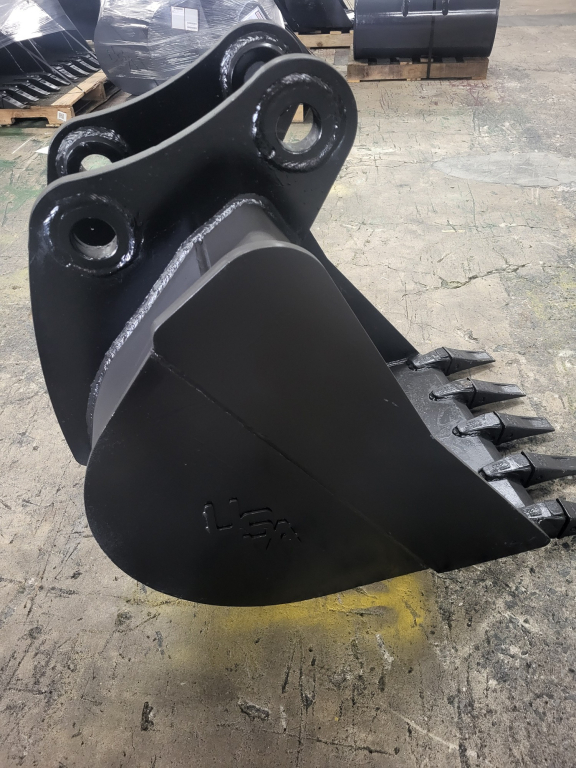 24 inch excavator bucket fits bobcat E80 E85 2