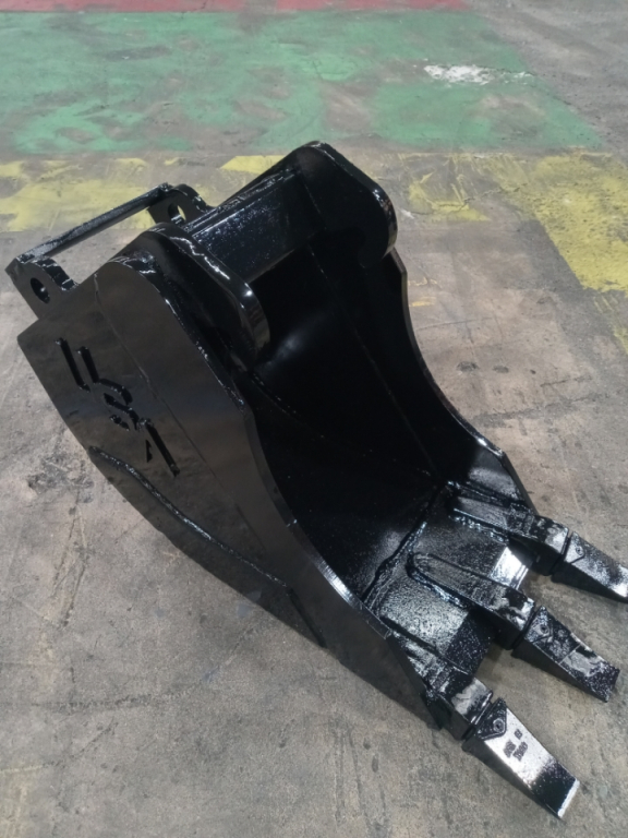 bqeb613 excavator bucket fits bobcat 1