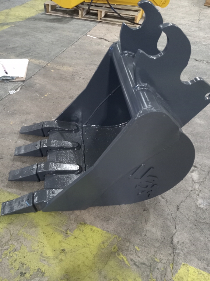 18 inch mini excavator bucket fits Kubota U25 U27 2